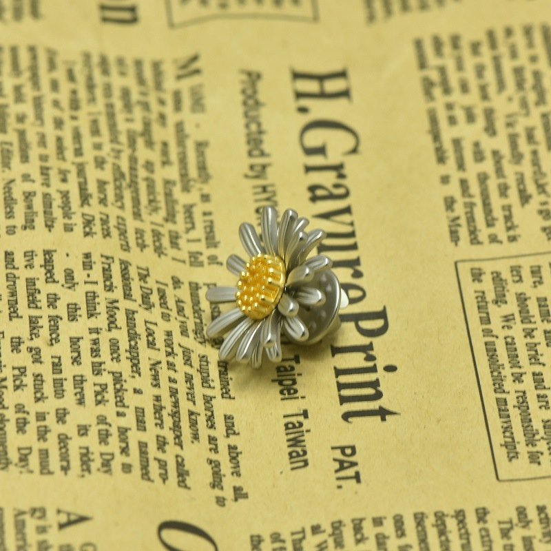 Simple and elegant all-match brooch brooch