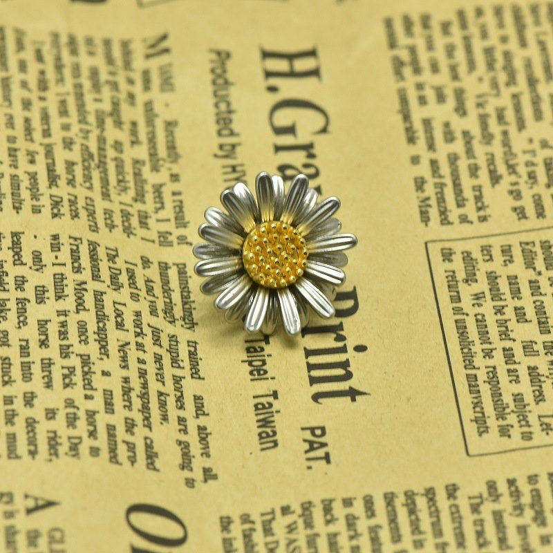 Simple and elegant all-match brooch brooch