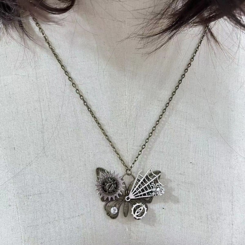 Gothic-style Mechanical Gear Butterfly Pendant Necklace