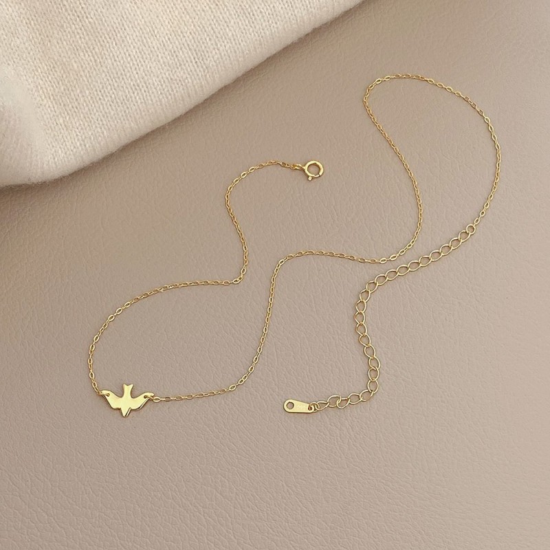 S925 Sterling Silver Peace Dove Pendant Necklace With A Sophisticated Vibe