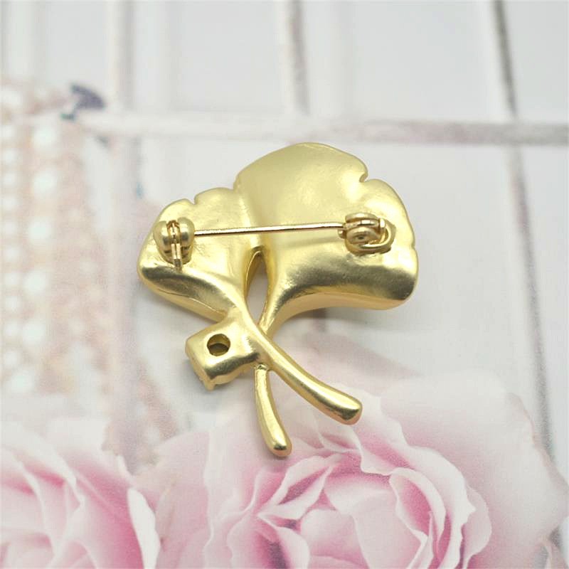 Gold Ginkgo Leaf Brooch