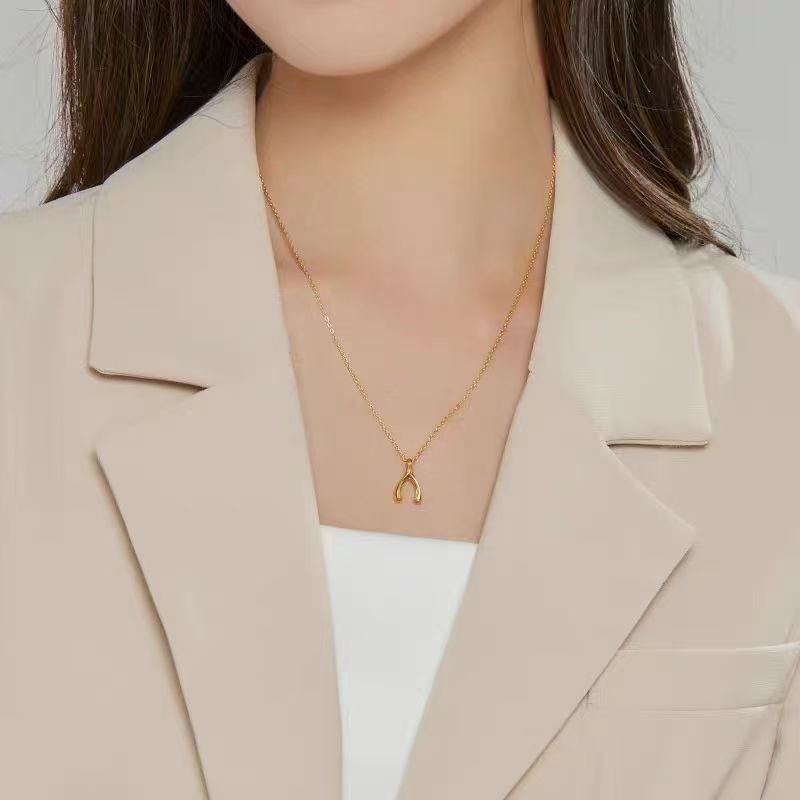 Horseshoe Pendant Lucky Forkbone Fashion Necklace