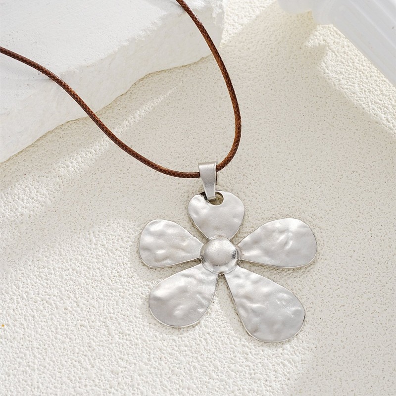 Retro-style Fashionable Elegant Personalized Versatile Necklace